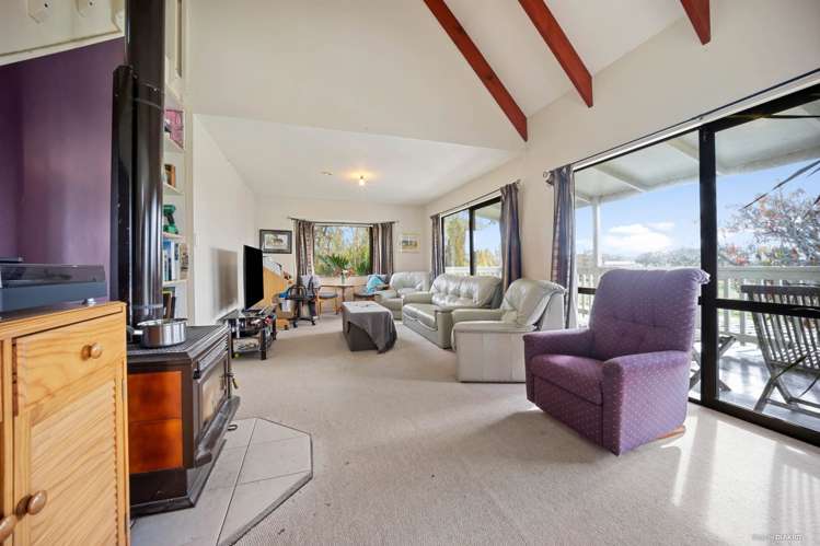 9 Trotting Course Drive Kumeu_4