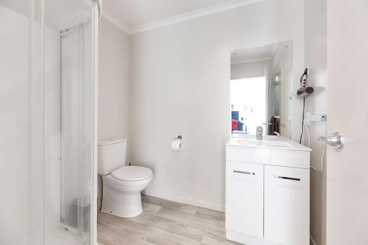 20 Cooladawson Drive Flat Bush_12
