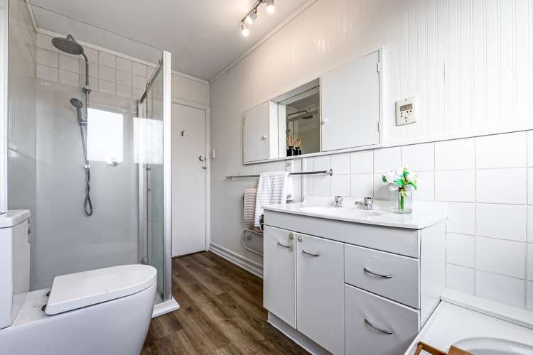 98 Storey Avenue Forest Lake_18