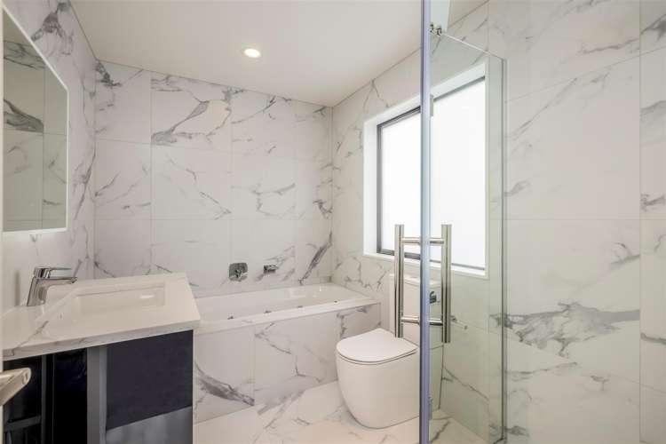 2 Whawhaki Road Beachlands_18