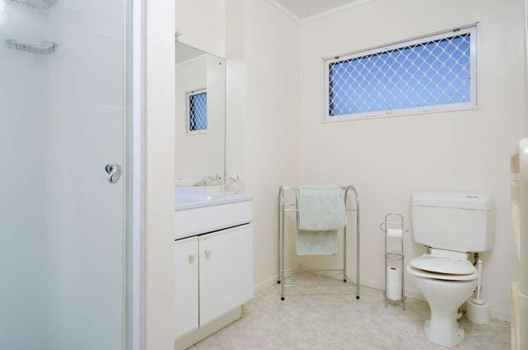 204b Edmonton Road Te Atatu South_7