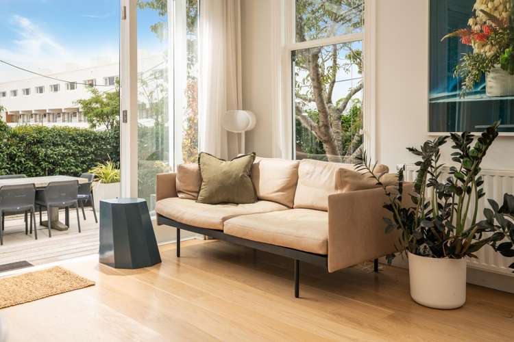 18 Austin Street Mount Victoria_21