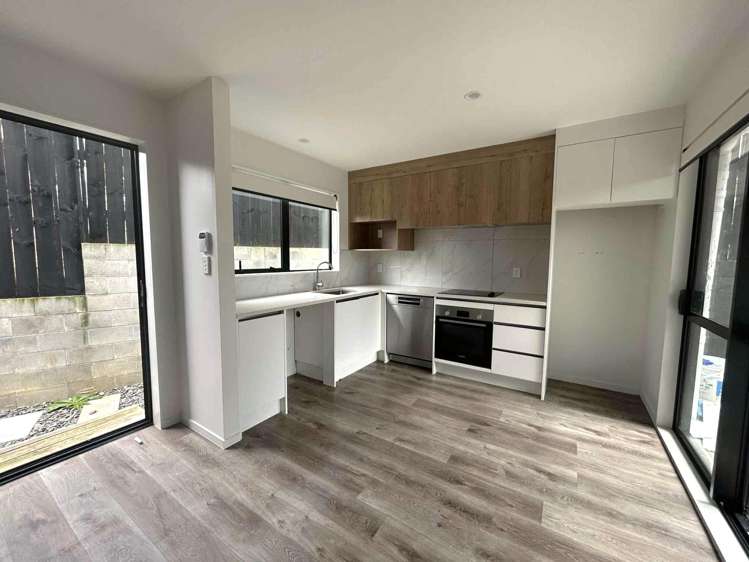 4f Hepburn Road Glendene_14