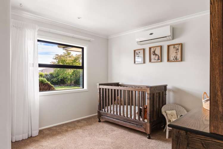 20 Fisher Place Lytton West_13