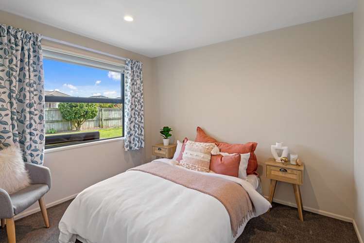 2 Flaxon Place Burwood_14