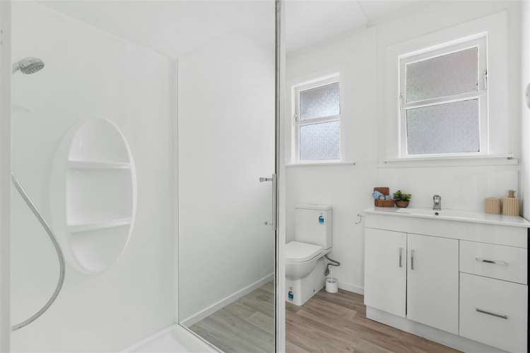 388 Ilam Road Bryndwr_12