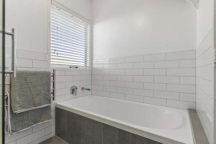 3 Rapaki Place Te Atatu Peninsula_11