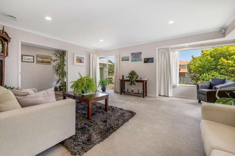 6 Bampton Rise Northpark_6