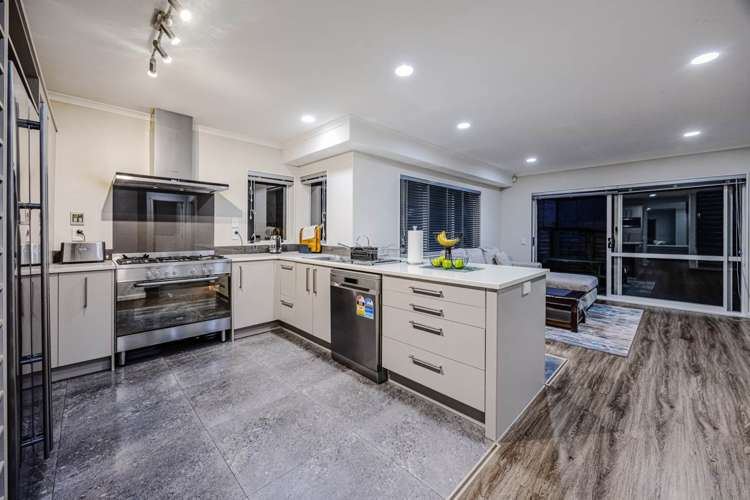 3 Viera Drive Flat Bush_5