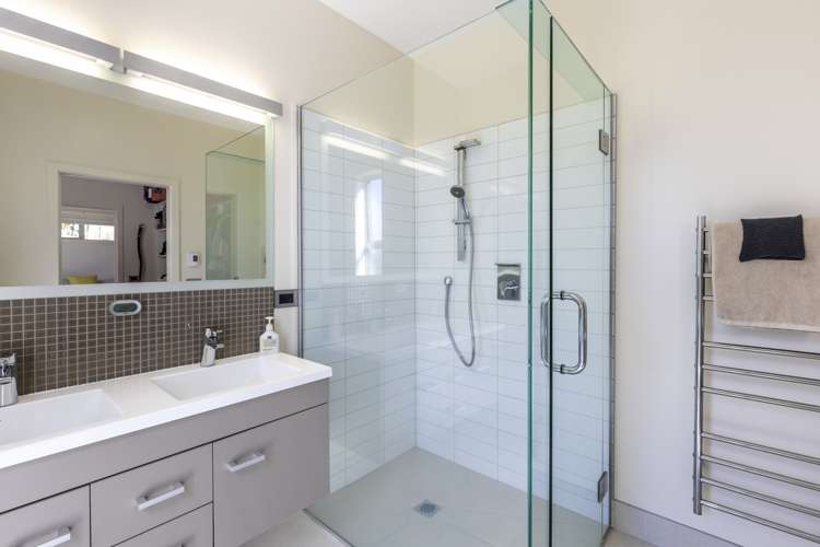 20 Coprosma Crescent Waipahihi_17