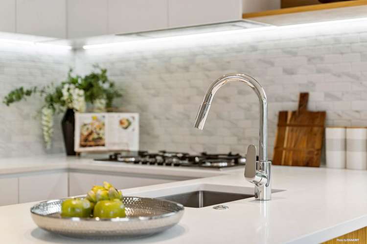 13a Queensway Three Kings_19