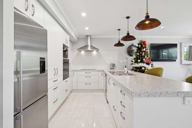 70 Pohutukawa Parade Riverhead_4