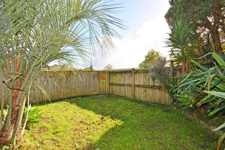 71 Woodglen Road Glen Eden_17