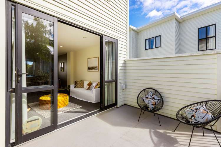 30/17 Lyon Avenue Mount Albert_0