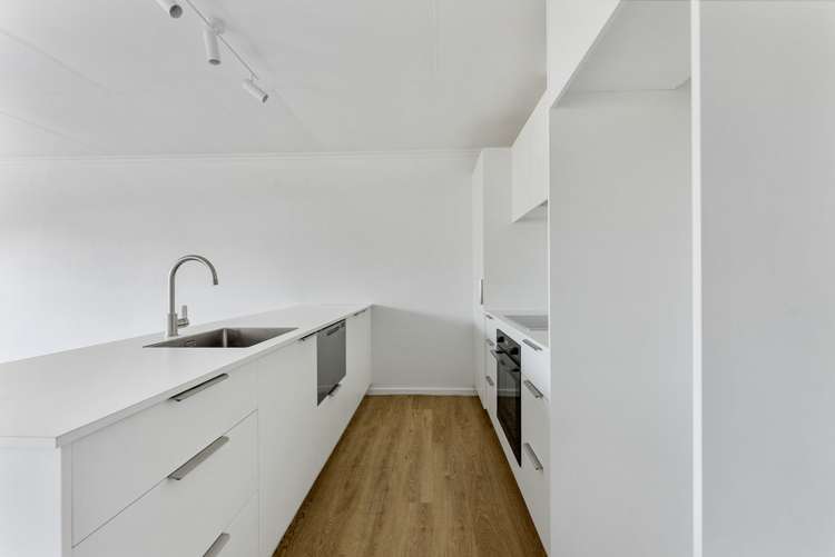 24b & 24c Omata Road Marfell_4