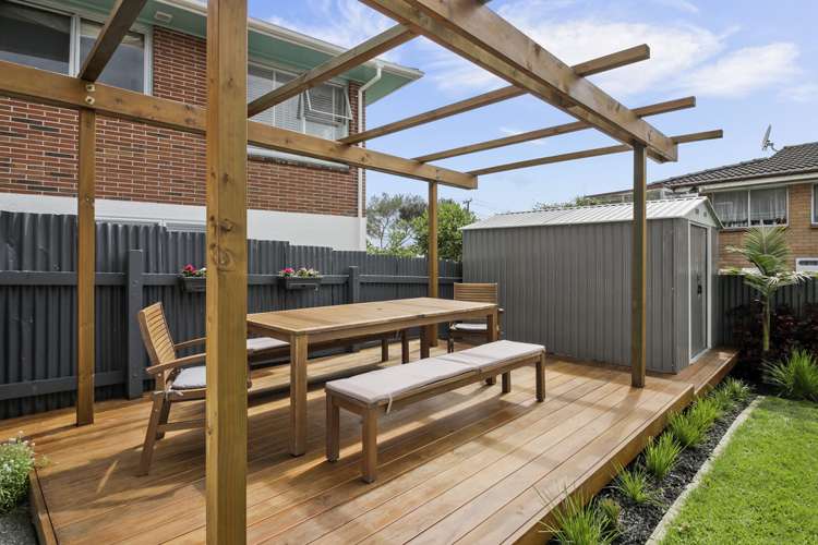 2/230 Queens Road Panmure_10