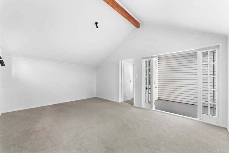 107 & 107B Te Atatu Road Te Atatu South_25