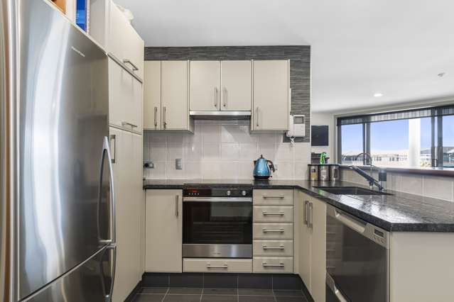 409/36 Victoria Road Mount Maunganui_3