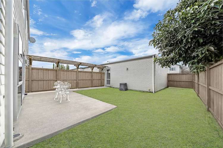 87 Popokatea Drive Takanini_10