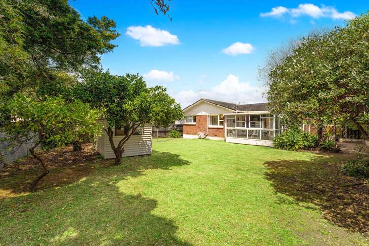 8 Sorrel Crescent Bucklands Beach_22