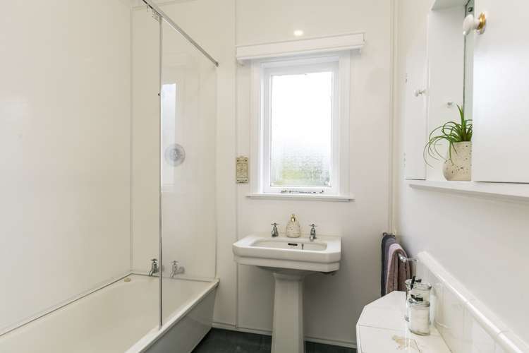 31a Campbell Street Karori_16