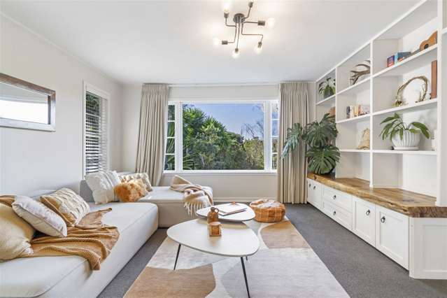 7 Woodhams Street Beach Haven_2