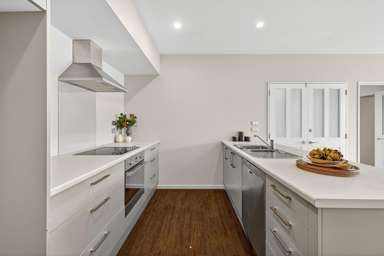 15 St Peters Close_4