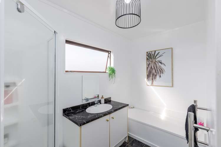 18 Bartholomew Drive Nawton_11