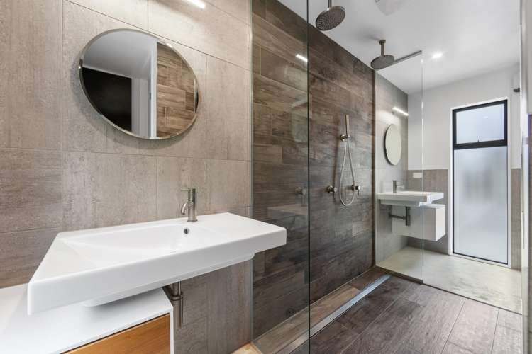 19 Kohunga Crescent Bottle Lake_17