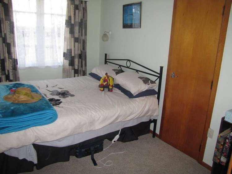 100 Laurie Lane Thames_10