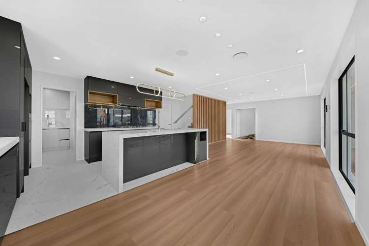 140 McQuoids Road Flat Bush_12