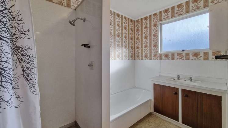 299a Clayton Road Pukehangi_6