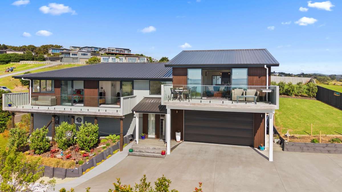 77 Stratford Drive_0
