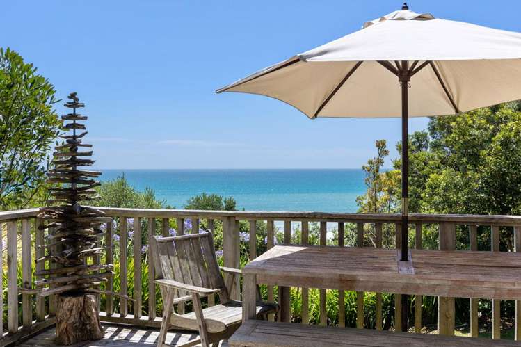 Wai-iti Beach Retreat Beach Road Waiiti_0