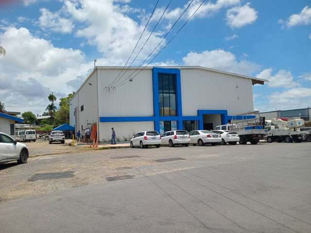 Massive Warehouse For Lease