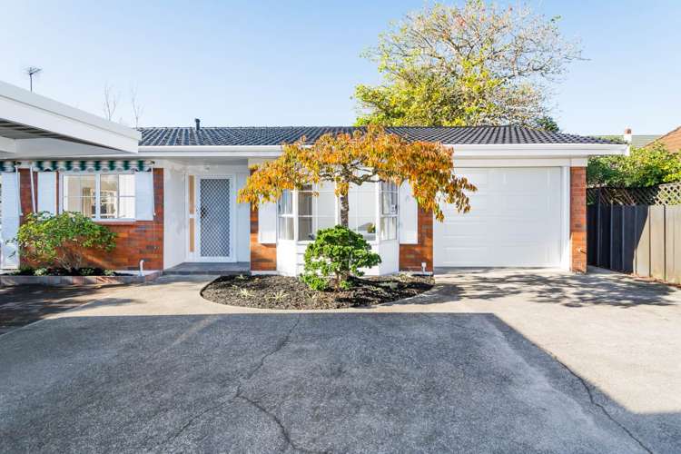 2/6 Jutland Road Hauraki_10