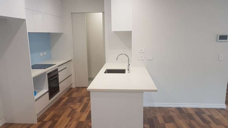 8/46 Wellington Street_0