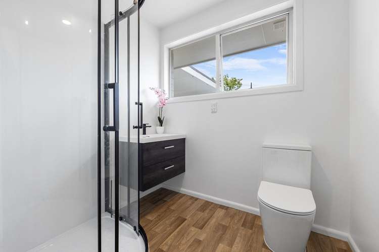 21 De Bloge Place Burwood_16