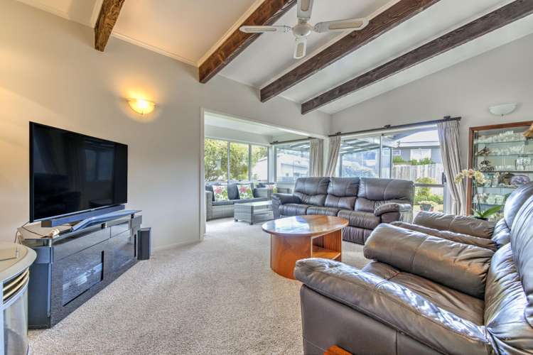 27 Glamis Avenue Dinsdale_11