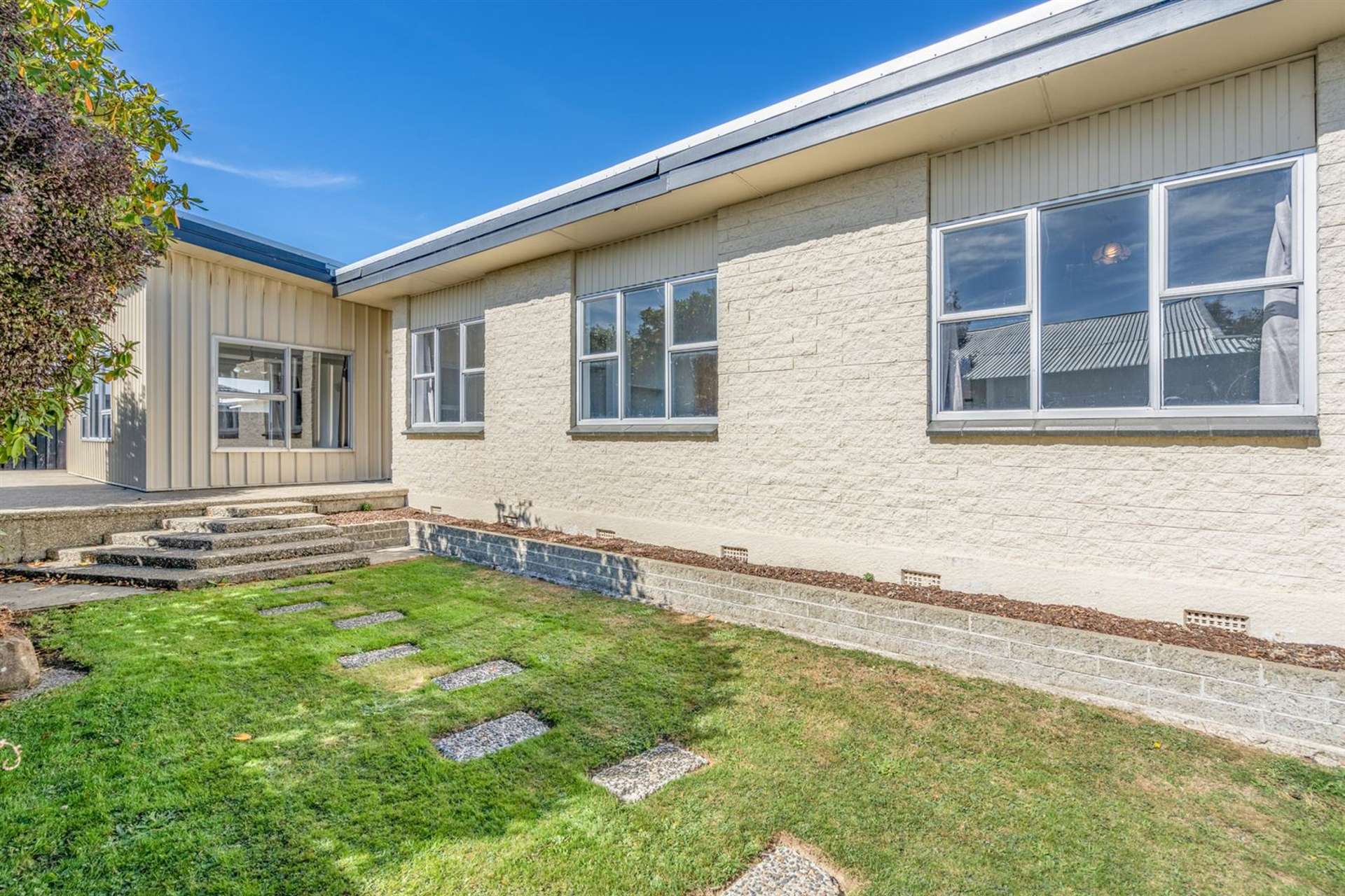 84 Paterson Street Grasmere_0