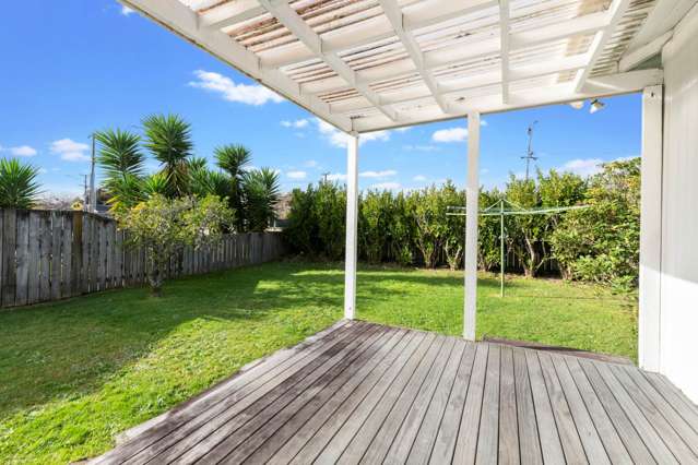 1/128 Clevedon Road Papakura_2