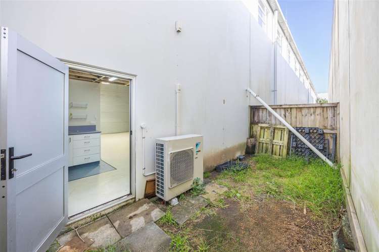 Unit 2 at 6 Ken Browne Drive Te Rapa_5
