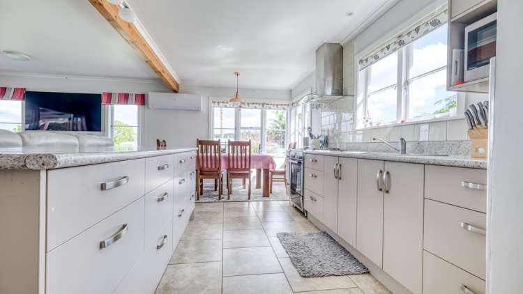 18 Grey Street East Mangonui_8