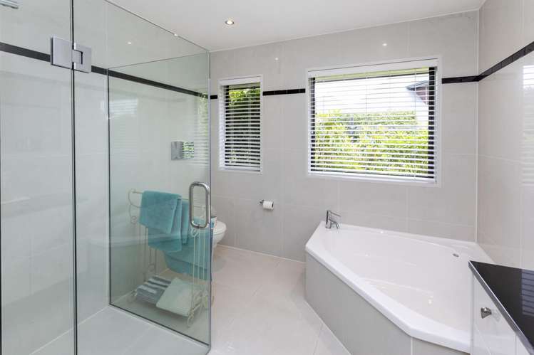 19 Regents Park Drive Casebrook_21