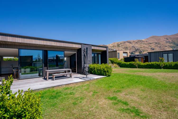 28 Stackbrae Avenue Wanaka_19