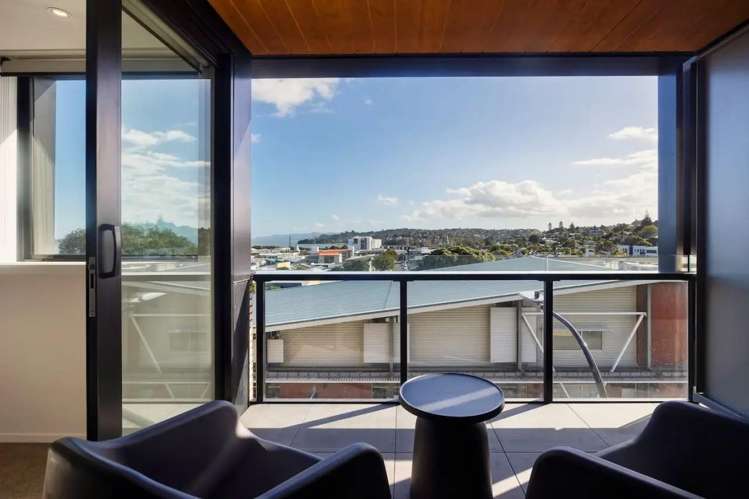 306/158 Onehunga Mall_3