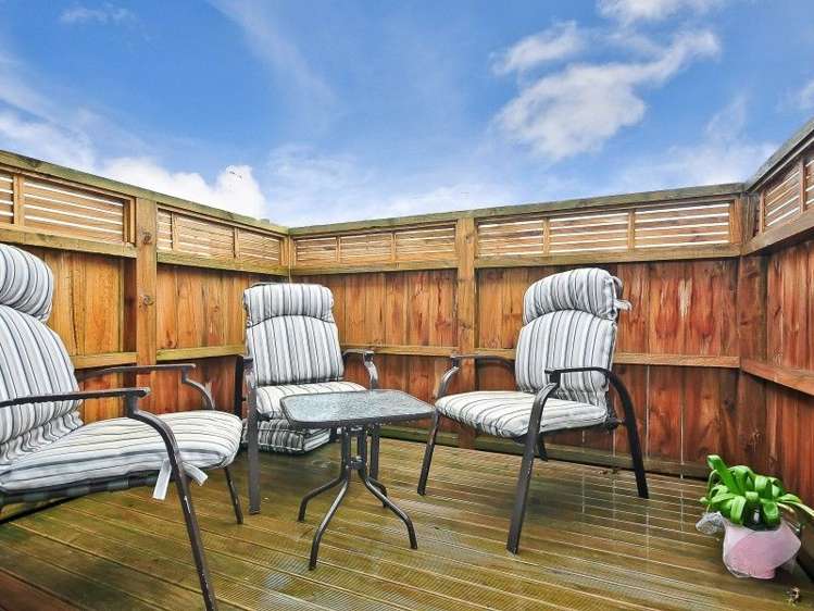 2/82 Clyde Street Hamilton East_9