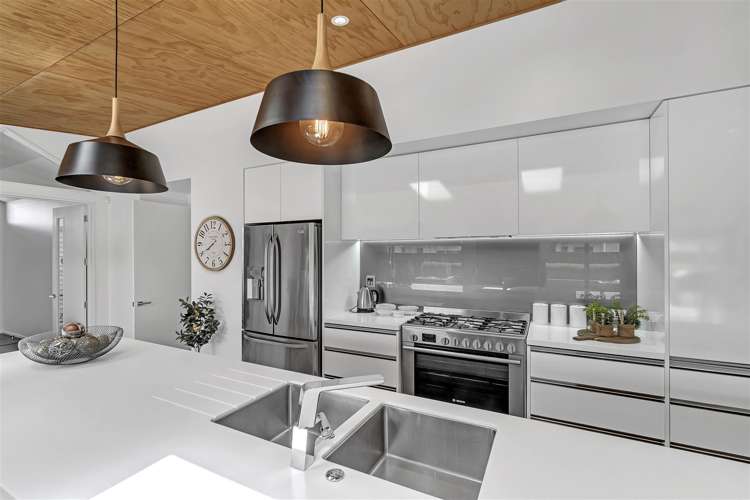 5 Simms Lane West Melton_4