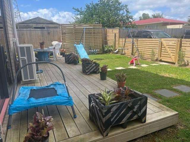 10/30 Calvert Ave Mangere East_3