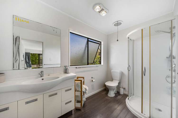 21 Rushgreen Avenue Pahurehure_11